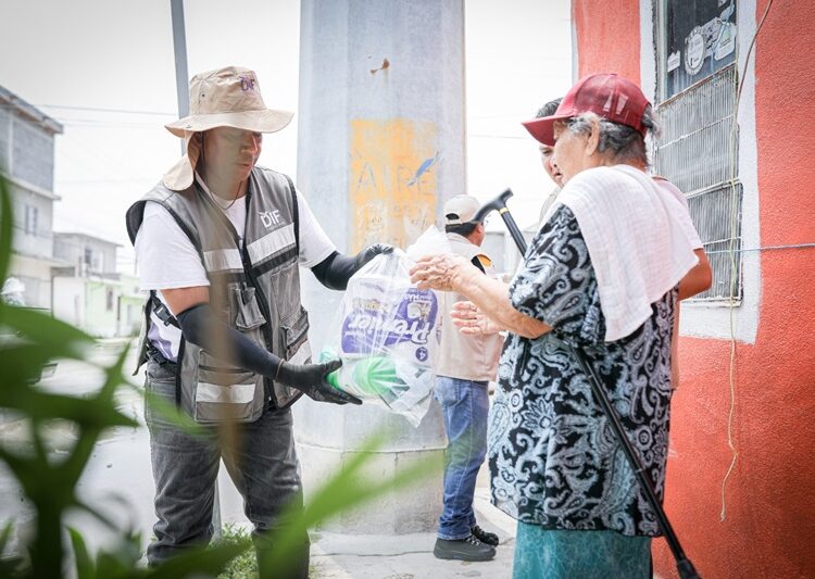 Continúa DIF Tamaulipas entregando apoyos a familias en la frontera