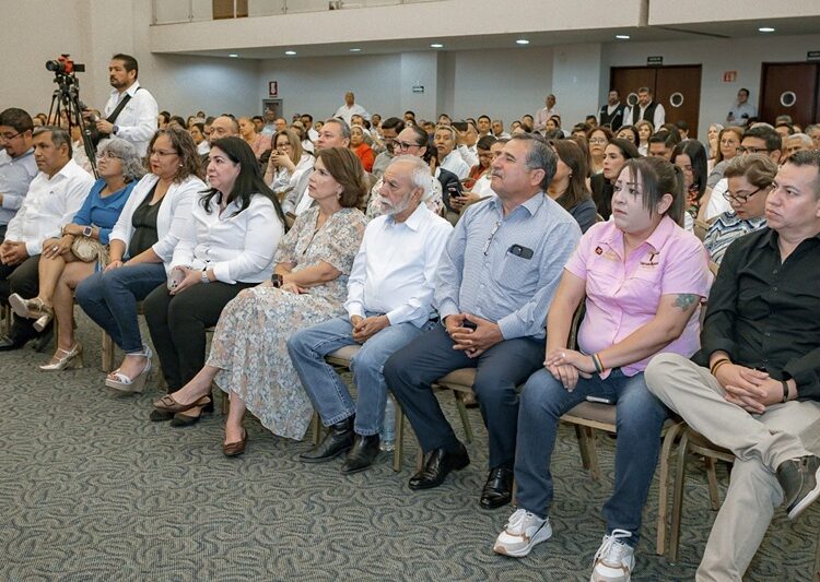 Convoca Miguel Ángel Valdez García a trabajar unidos por la mejora educativa