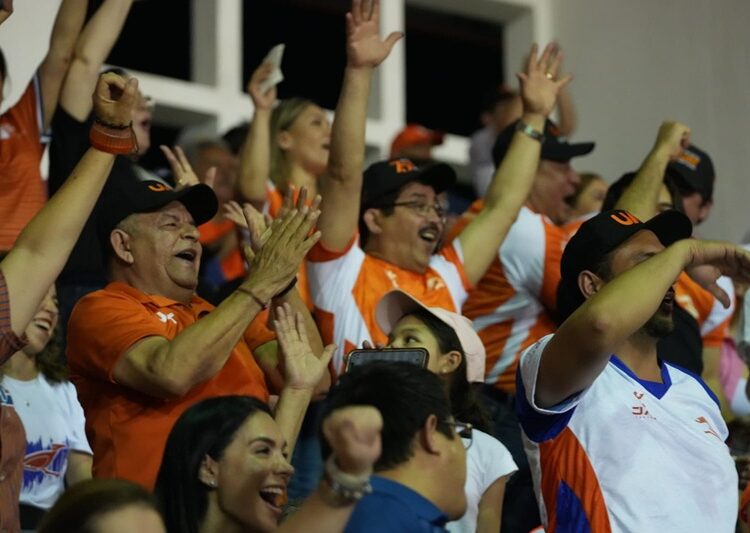 Correcaminos vence 2-0 al líder Atlante