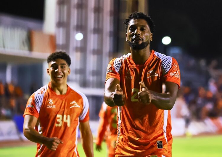 Correcaminos vence 2-0 al líder Atlante