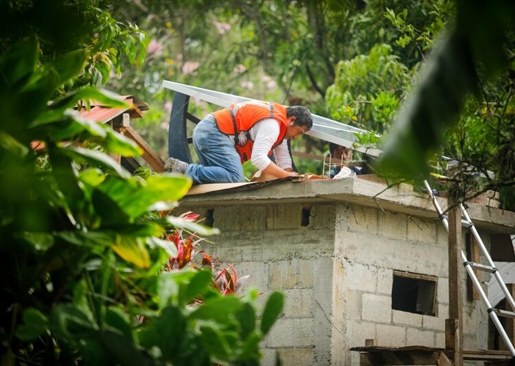 DIF Tamaulipas e IUSA instalan sistemas fotovoltaicos en comunidades rurales