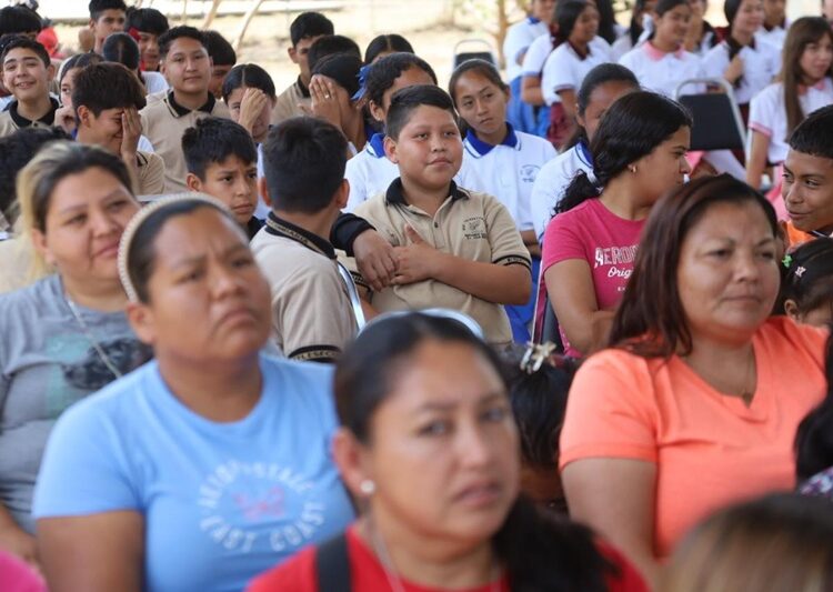 Entrega Gattás obras de apoyo a la educación en ejido Juan Rincón