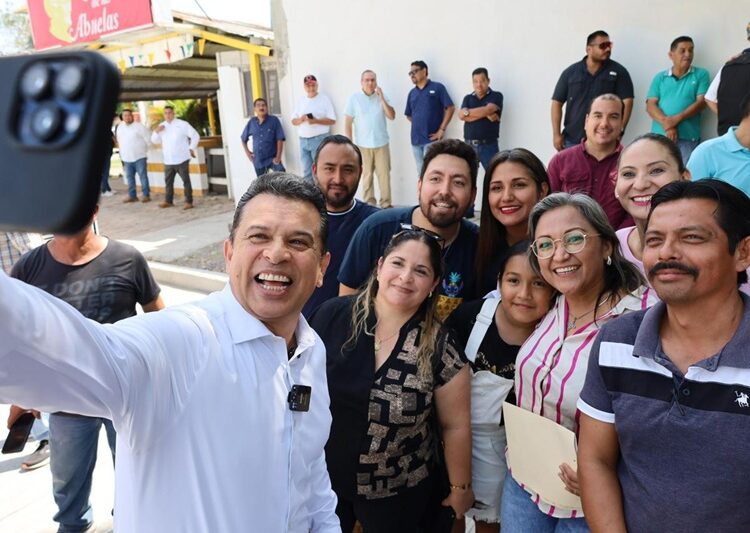 Entrega Gattás obra de concreto hidráulico de transitada vialidad