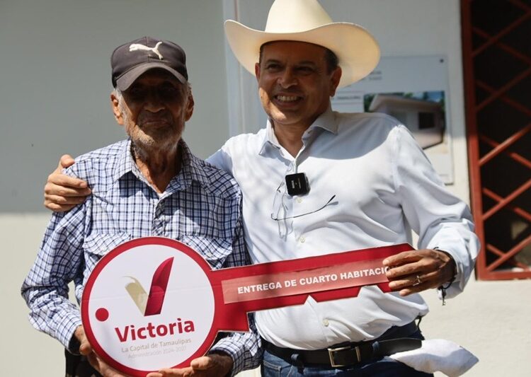 Entrega ayuntamiento vivienda digna a adulto mayor en ejido La Presa