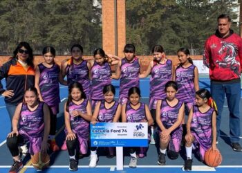 Ford 74, 3er lugar femenil nacional en básquetbol