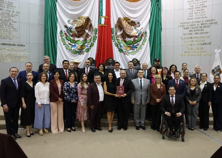 “Este gobierno respeta, no dicta línea, no impone, no amenaza, no corrompe”: Héctor Villegas