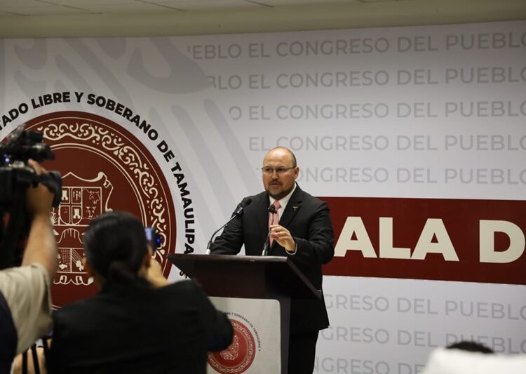 “Este gobierno respeta, no dicta línea, no impone, no amenaza, no corrompe”: Héctor Villegas