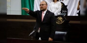 “Este gobierno respeta, no dicta línea, no impone, no amenaza, no corrompe”: Héctor Villegas