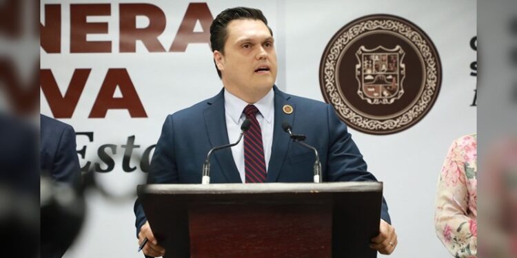 Exhorta Congreso a Makito reducir gastos personales excesivos