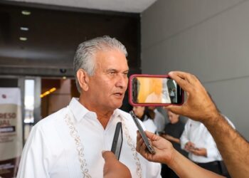 Exhorta Salud a la población a vacunarse y completar esquemas