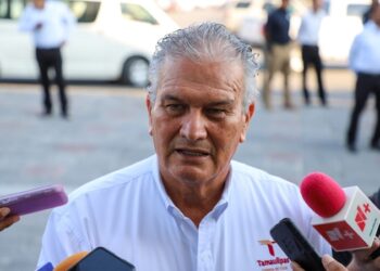 Exhorta secretario de Salud a vacunarse contra el sarampión y completar esquemas