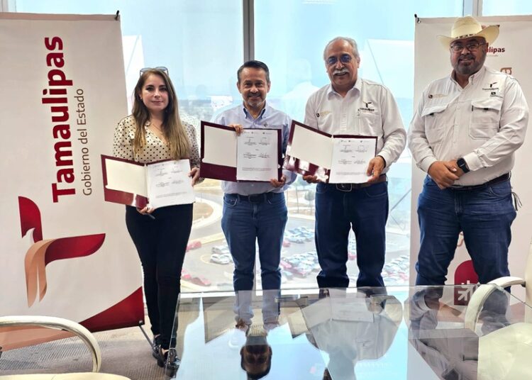 Firman convenio para fomentar actividades productivas en el sector rural