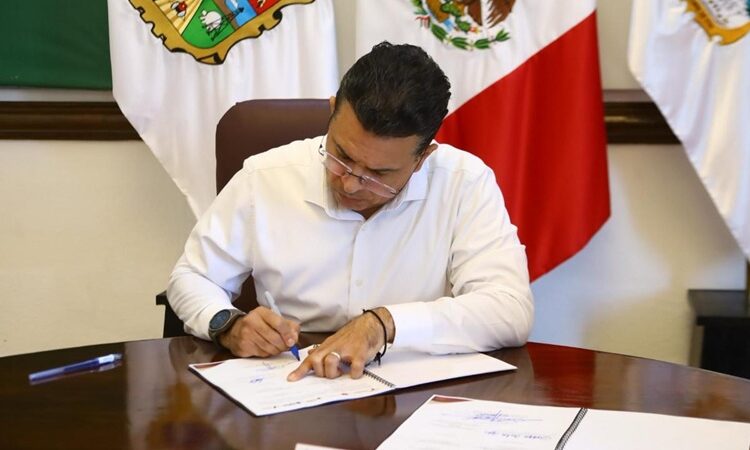 Fomenta Municipio espacios educativos para los adultos