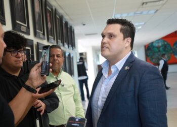 Trabajarán SET y Coordinación de Becas en beneficio de las y los estudiantes tamaulipecos