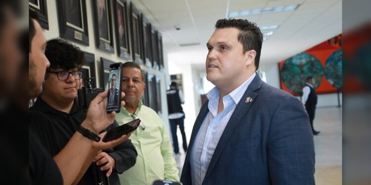 Trabajarán SET y Coordinación de Becas en beneficio de las y los estudiantes tamaulipecos