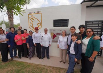 Inaugura Carmen Lilia dispensario médico