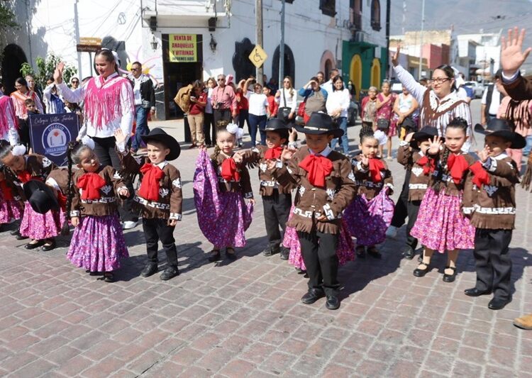 Jardines de niños celebran Capitalidad de Victoria con colorido y mágico desfile