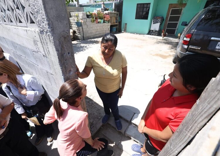 La presidenta CSP y el gobernador AVA visitan a damnificados de Reynosa