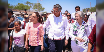 La presidenta CSP y el gobernador AVA visitan a damnificados de Reynosa
