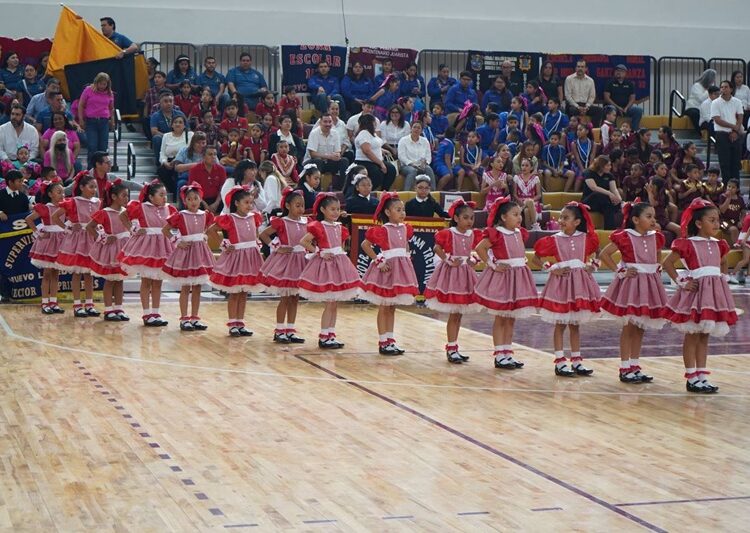 NLD impulsa sus tradiciones con concurso de rondas y salto de cuerda