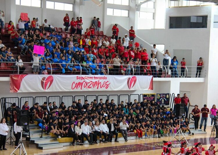 NLD impulsa sus tradiciones con concurso de rondas y salto de cuerda