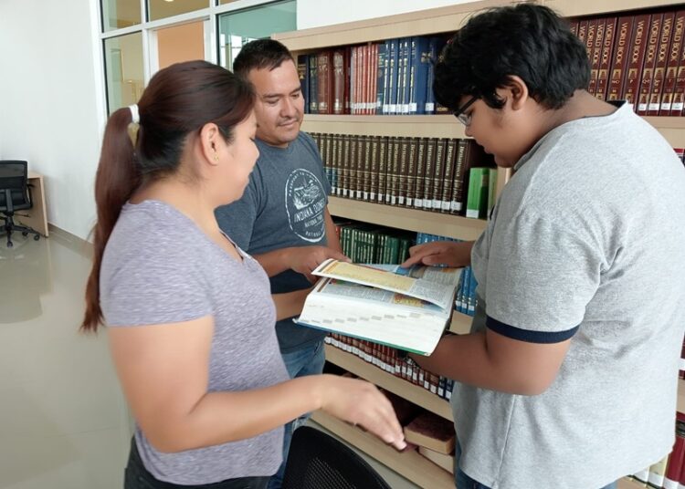 Pintan, juegan y aprenden en la nueva Infoteca municipal