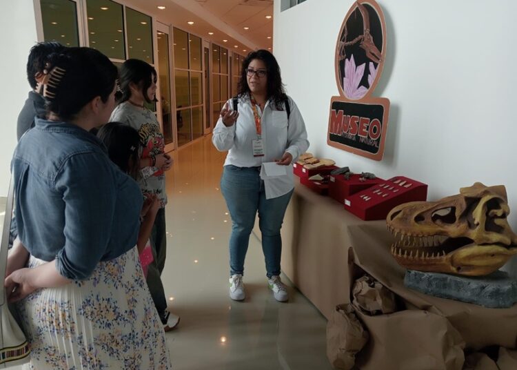 Pintan, juegan y aprenden en la nueva Infoteca municipal