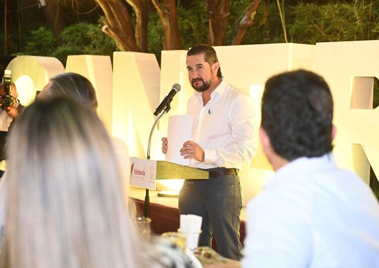 Reafirma alcalde apoyo a la industria restaurantera