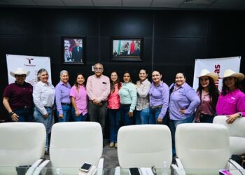 Se reúne secretario de Desarrollo Rural con mujeres ganaderas