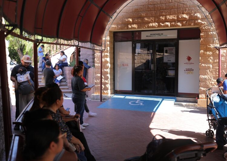 Simplifican trámite de pasaporte en Oficina Municipal de Enlace