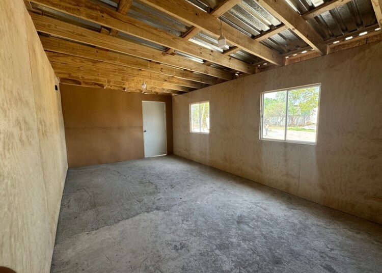 Solidaridad ciudadana y SIAMAR reconstruyen hogar de familia en Victoria