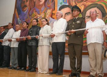 Con el gobernador, seguiremos construyendo una gran Capital: Lalo