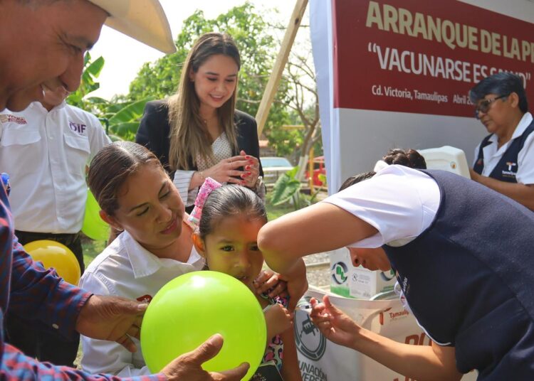 DIF Victoria se suma a la Semana Nacional de Vacunación 2025