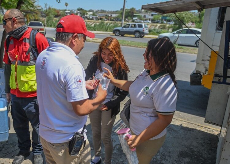 Activa Gobierno de Victoria operativo de hidratación ante ola de calor