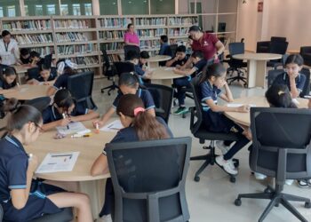 Alumnos de la Escuela “Cosme Pérez” viven un recreo divertido en la Infoteca