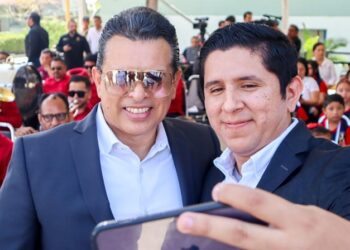 Asiste alcalde de Victoria al evento cívico militar de la 48/a Zona Militar