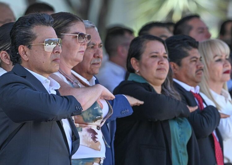 Asiste alcalde de Victoria al evento cívico militar de la 48/a Zona Militar