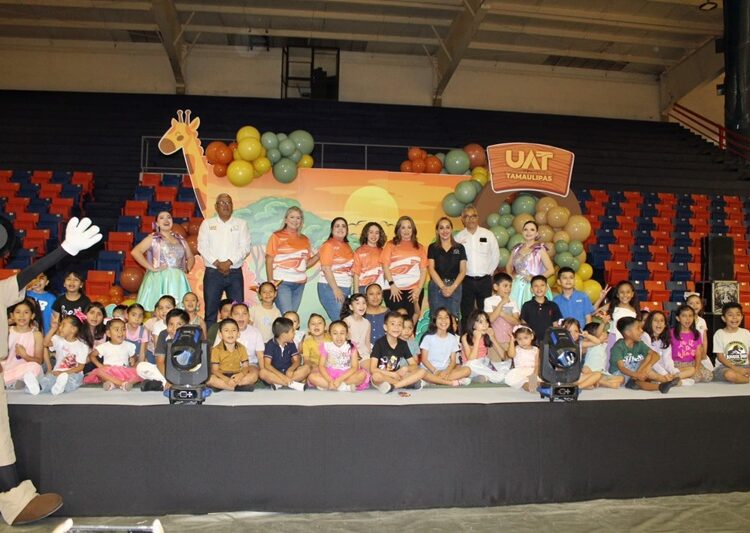 Brinda la UAT festejo a niños y niñas del personal sindicalizado