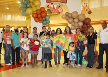 Brinda la UAT festejo a niños y niñas del personal sindicalizado