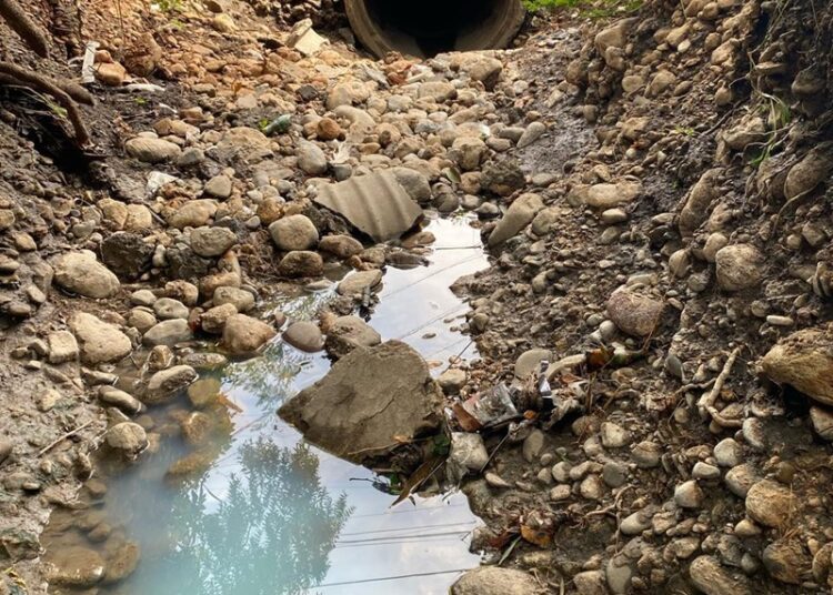 COMAPA Victoria refuerza limpieza de drenes y rejillas pluviales