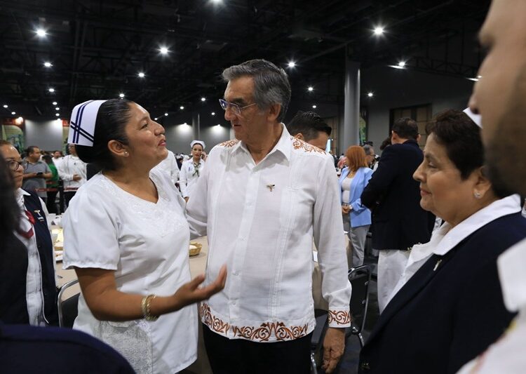 Celebra AVA a cerca de 3 mil profesionales de la enfermería en Tamaulipas