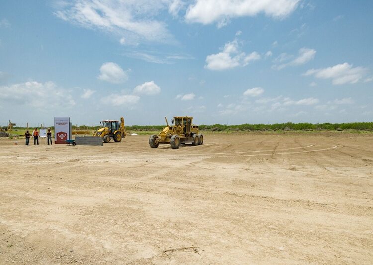 Colocan primera piedra de nueva secundaria general en Reynosa