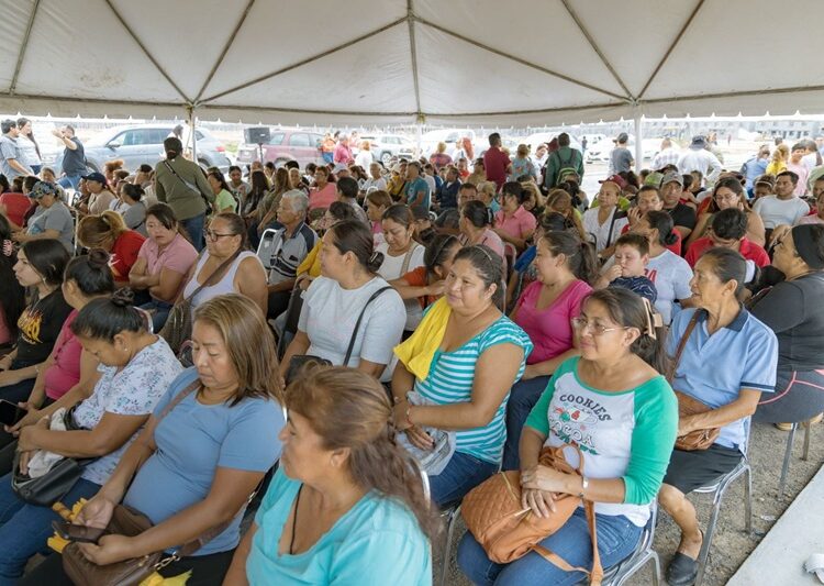 Colocan primera piedra de nueva secundaria general en Reynosa
