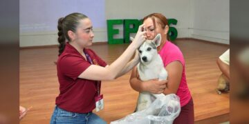 Concientizan a estudiantes del CONALEP sobre respeto a los animales