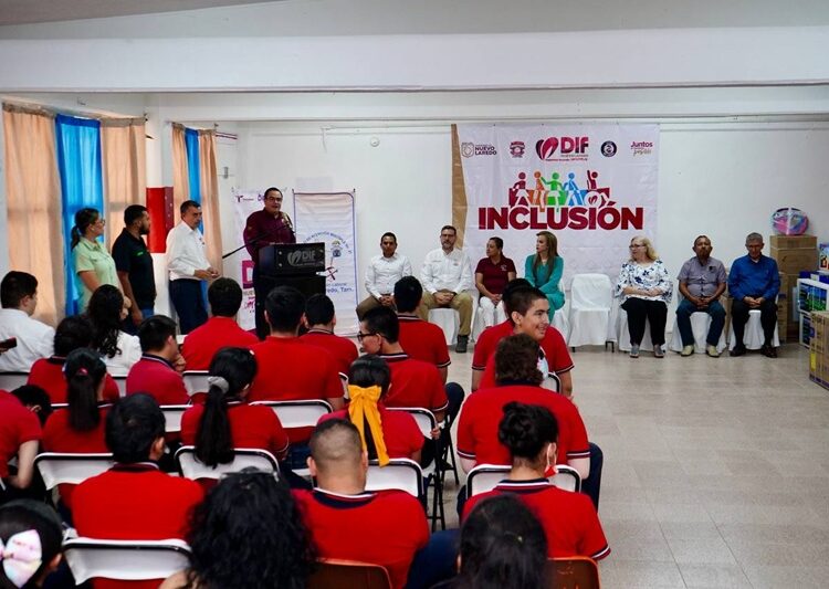 Concluye DIF entrega de apoyos a Centros de Atención Múltiple de NLD