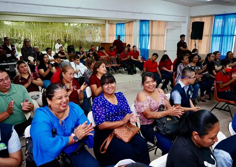 Concluye DIF entrega de apoyos a Centros de Atención Múltiple de NLD