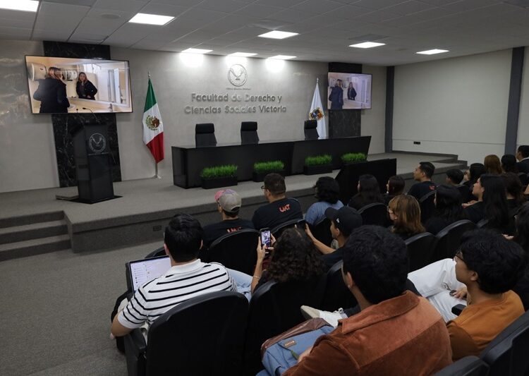 Éxito total “Yo Comunico Digital 9.0” de la UAT