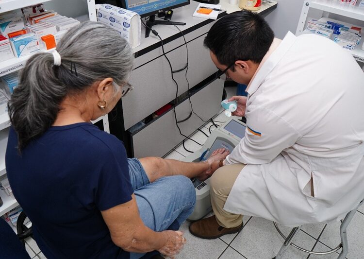 DIF NLD realiza Brigada “Tocando Corazones: Mamá Saludable”