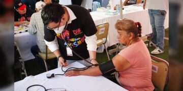 DIF NLD realizará brigada médica gratuita “Tocando Corazones: Mamá Saludable”