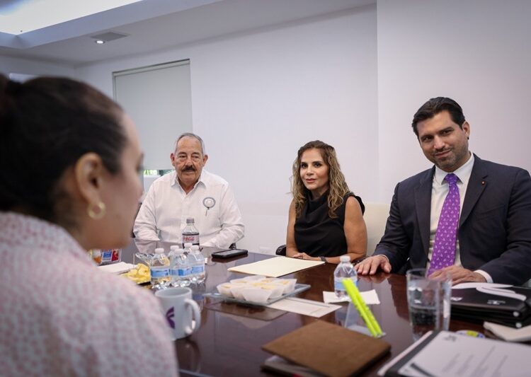 DIF Tam y Colegio de Notarios firman convenio en beneficio de familias vulnerables